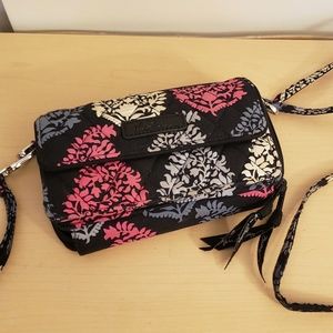 Vera Bradley Smartphone wristlet